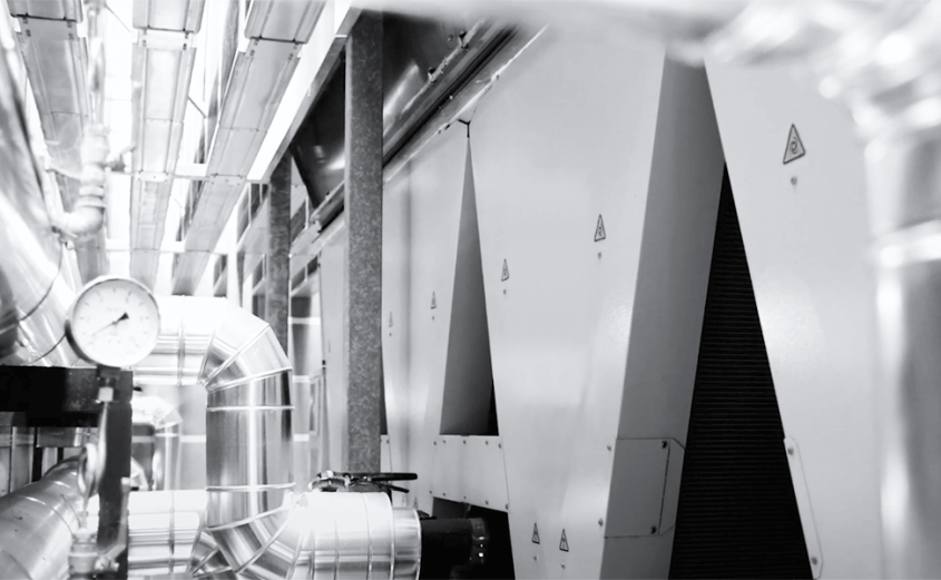 Air-cooled screw chiller