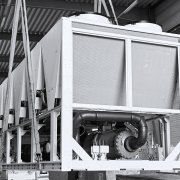 Air-cooled screw chiller